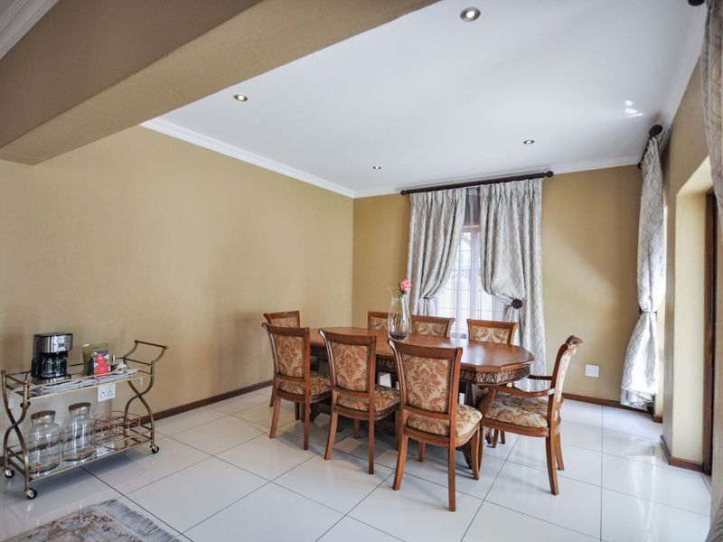 House For Sale in Bronberg - Photo 5