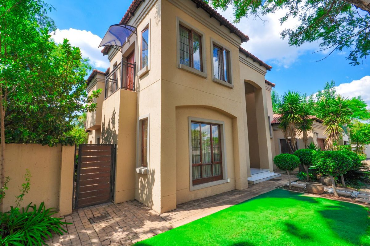 House For Sale in Bronberg - Photo 3