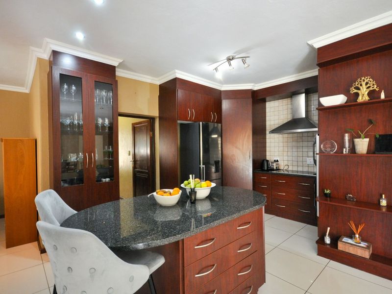 House For Sale in Bronberg - Photo 8