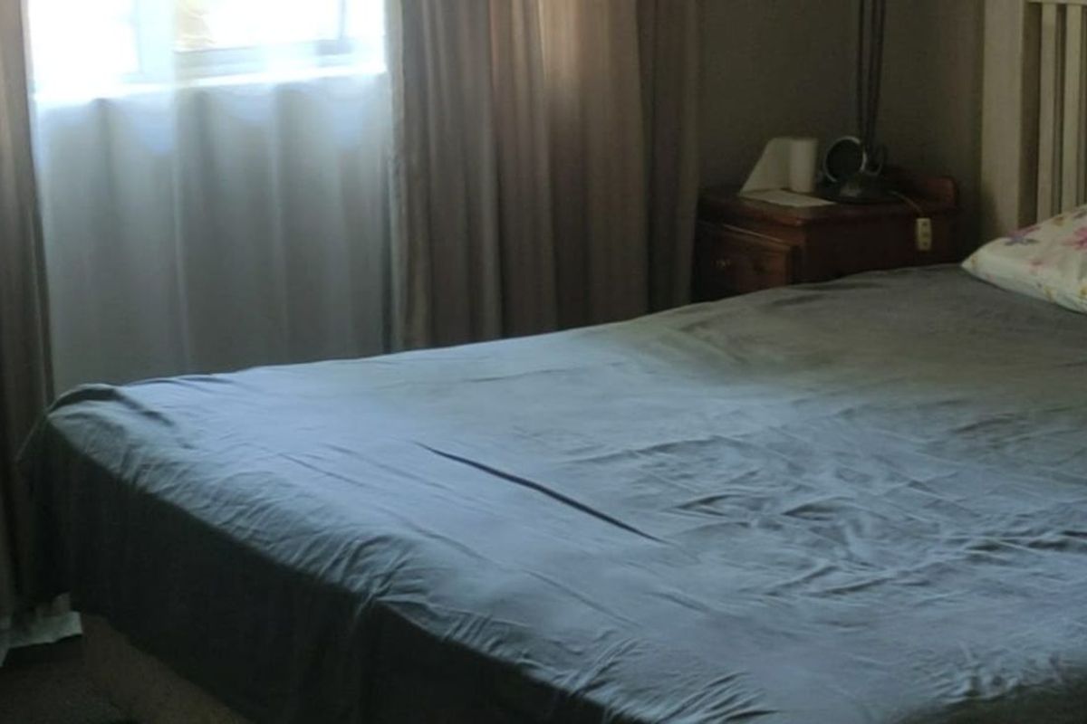 House For Sale in Johannesburg North - Photo 4
