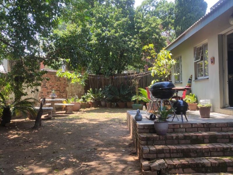House For Sale in Johannesburg North - Photo 9