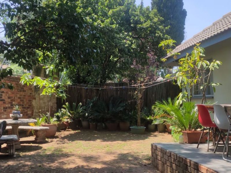 House For Sale in Johannesburg North - Photo 10