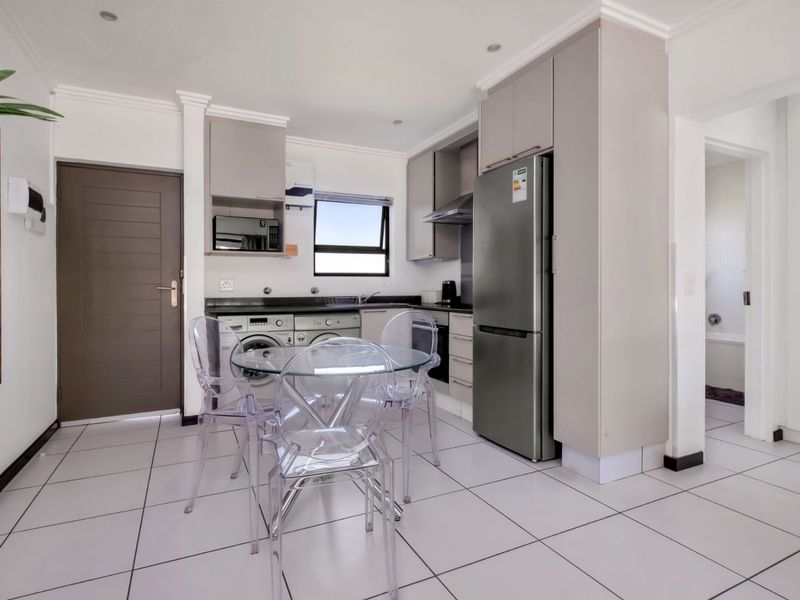 Apartment For Sale in Fourways - Photo 3