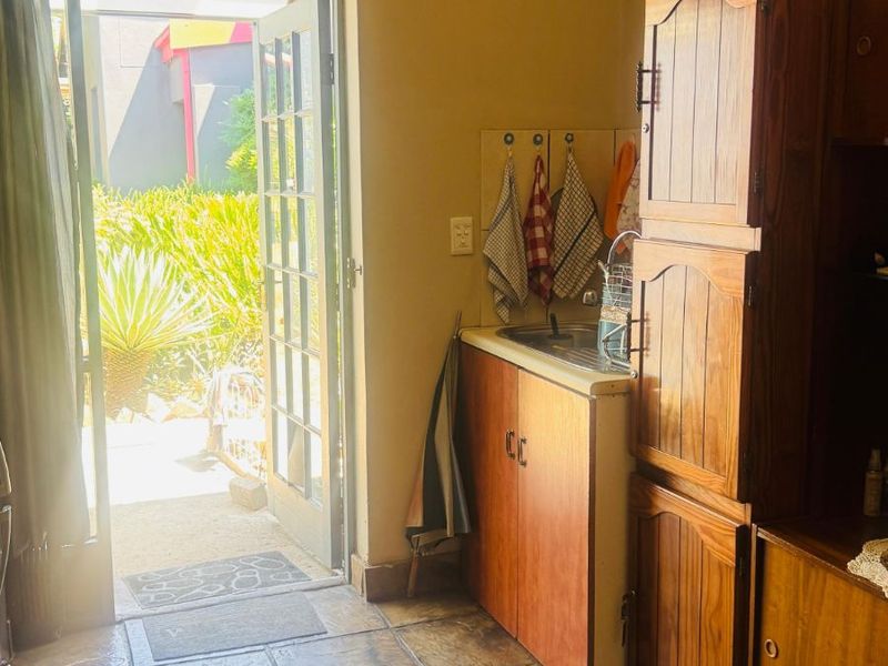 House For Sale in Reyno Ridge - Photo 6