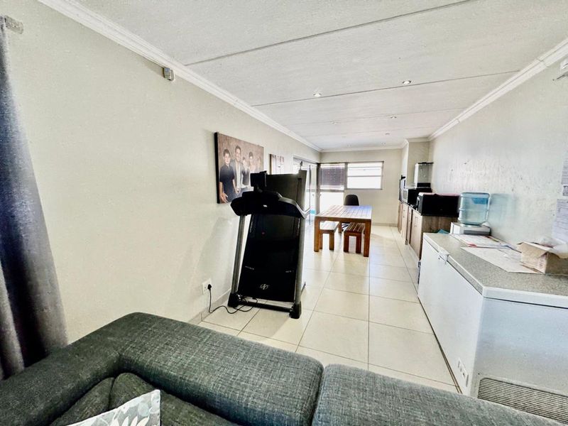 House For Sale in Secunda Central - Photo 9