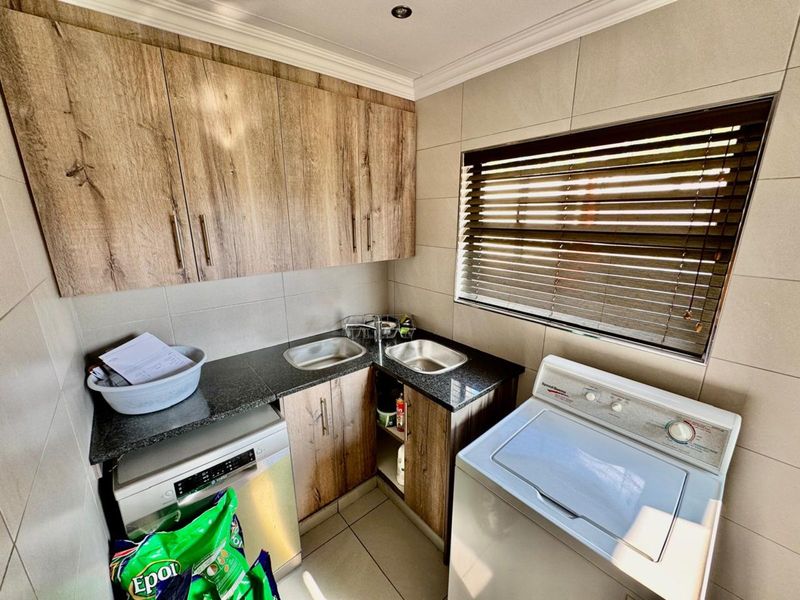 House For Sale in Secunda Central - Photo 8