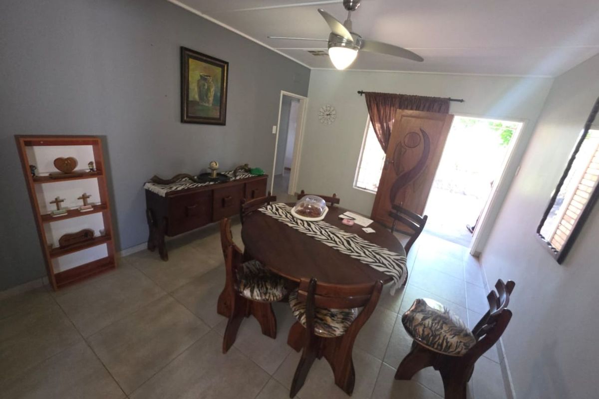 House For Sale in South Ridge - Photo 4