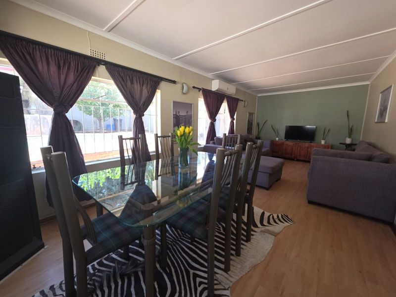 House For Sale in South Ridge - Photo 6