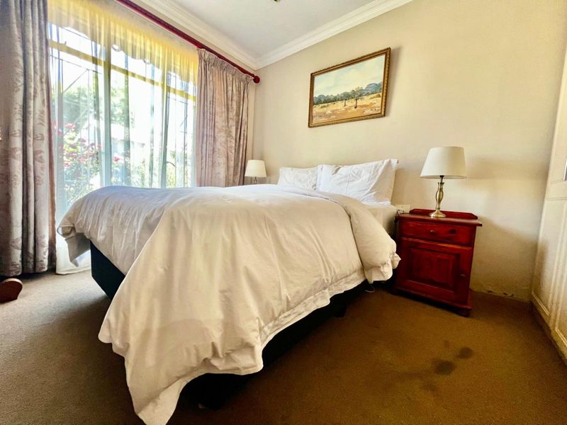 Guest House For Sale in Ermelo Central - Photo 9