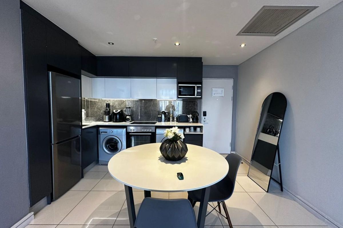 House For Sale in Sandton Central - Photo 3