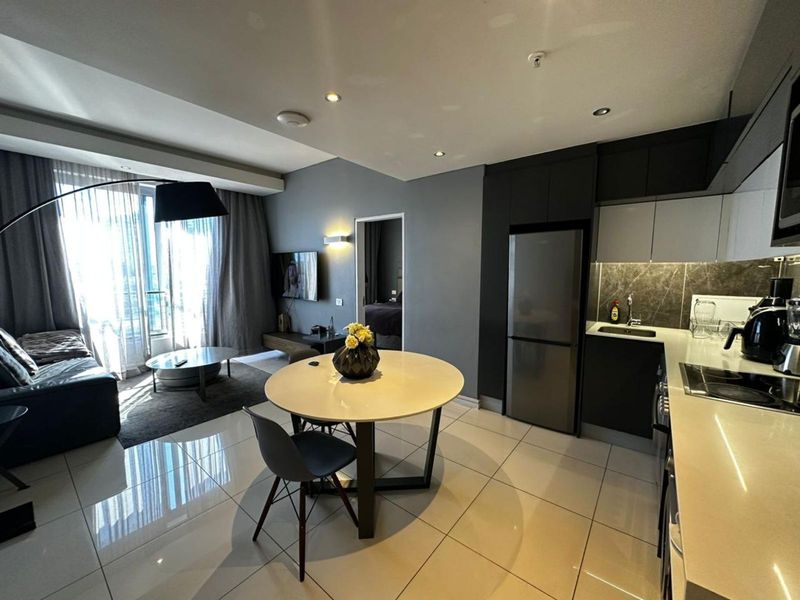 House For Sale in Sandton Central - Photo 4