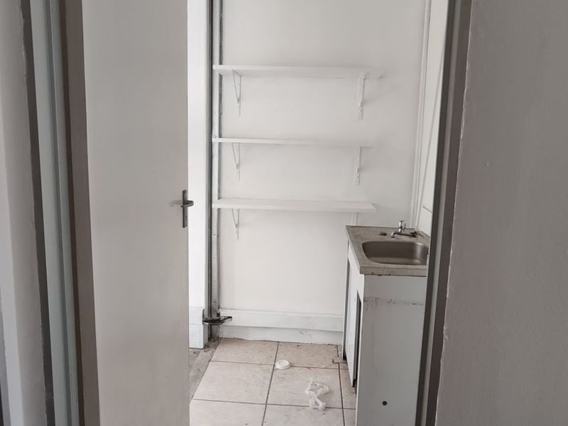 Retail To Rent in Equestria - Photo 9