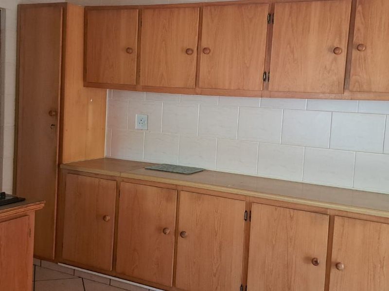 House For Sale in George East - Photo 7