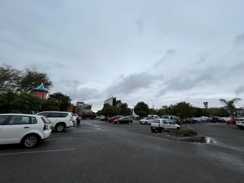 Retail To Rent in Queenswood - Photo 3