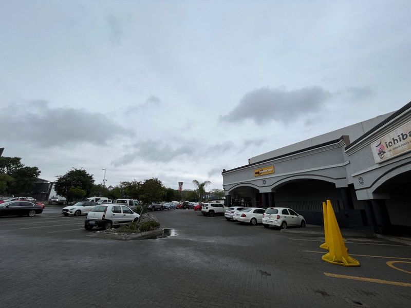 Retail To Rent in Queenswood - Photo 4