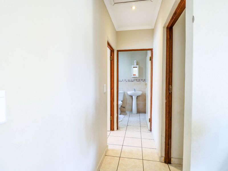 Townhouse For Sale in The Reeds - Photo 8