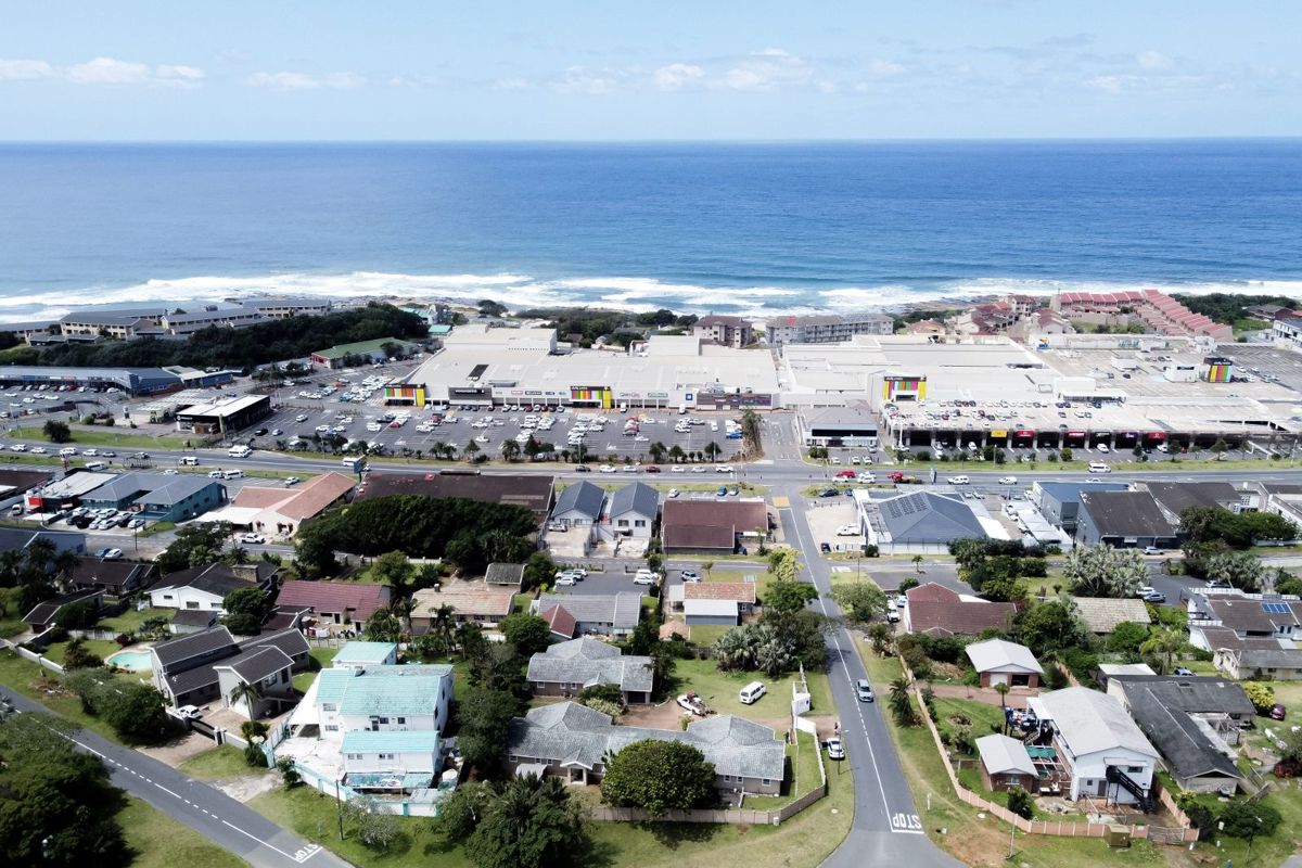 House For Sale in Shelly Beach - Photo 2