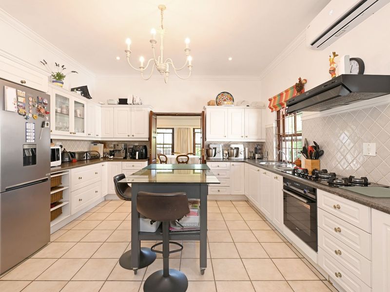 House For Sale in Newlands - Photo 9