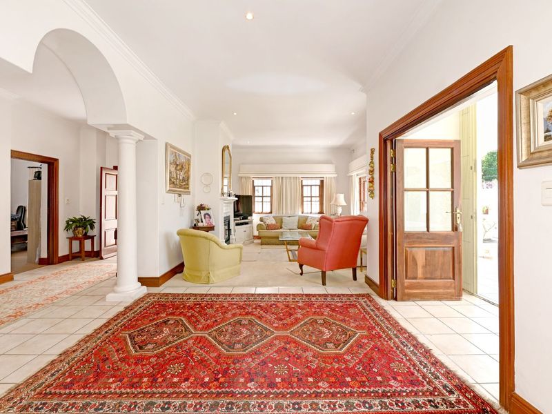 House For Sale in Newlands - Photo 2