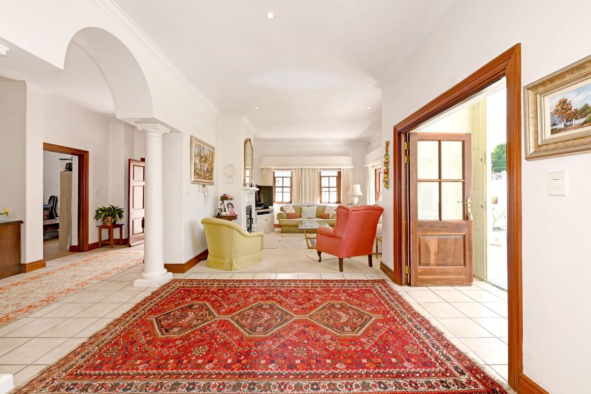 House For Sale in Newlands - Photo 2