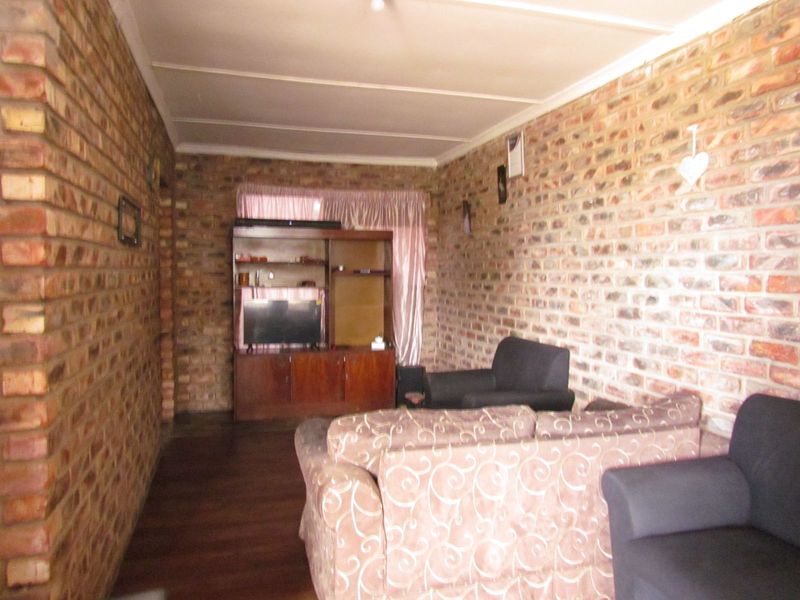 House For Sale in Salt Lake - Photo 4