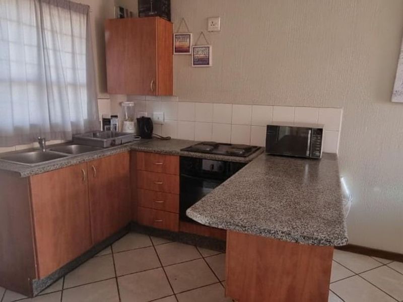 Apartment For Sale in Honeypark - Photo 3