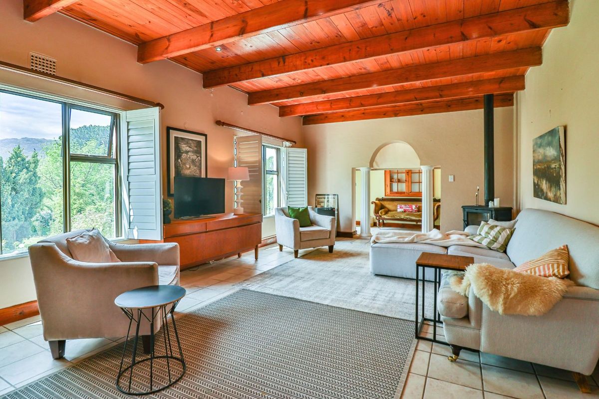 House For Sale in Villiersdorp Central - Photo 3