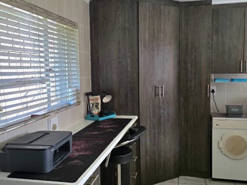 House For Sale in Secunda Central - Photo 4