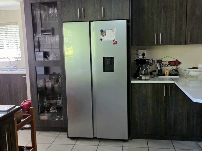 House For Sale in Secunda Central - Photo 2