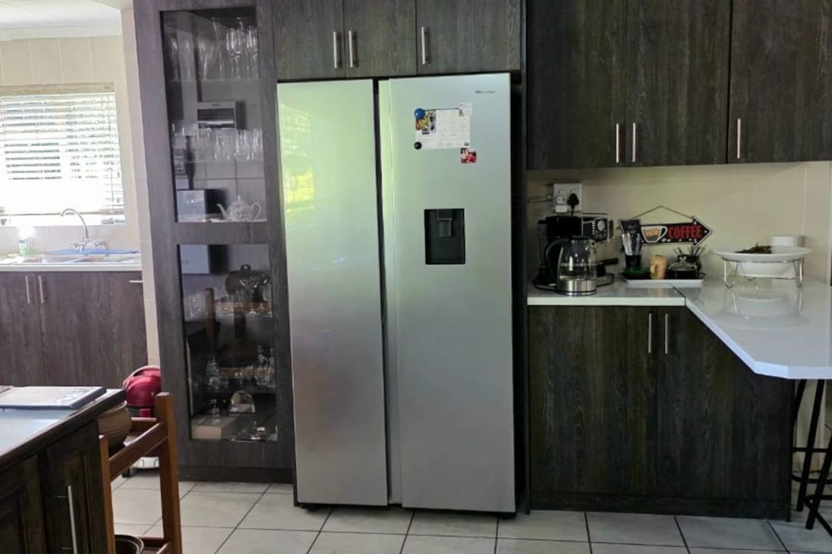 House For Sale in Secunda Central - Photo 2