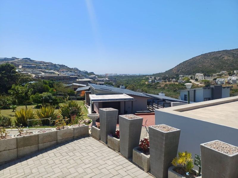 House For Sale in Island View - Photo 10