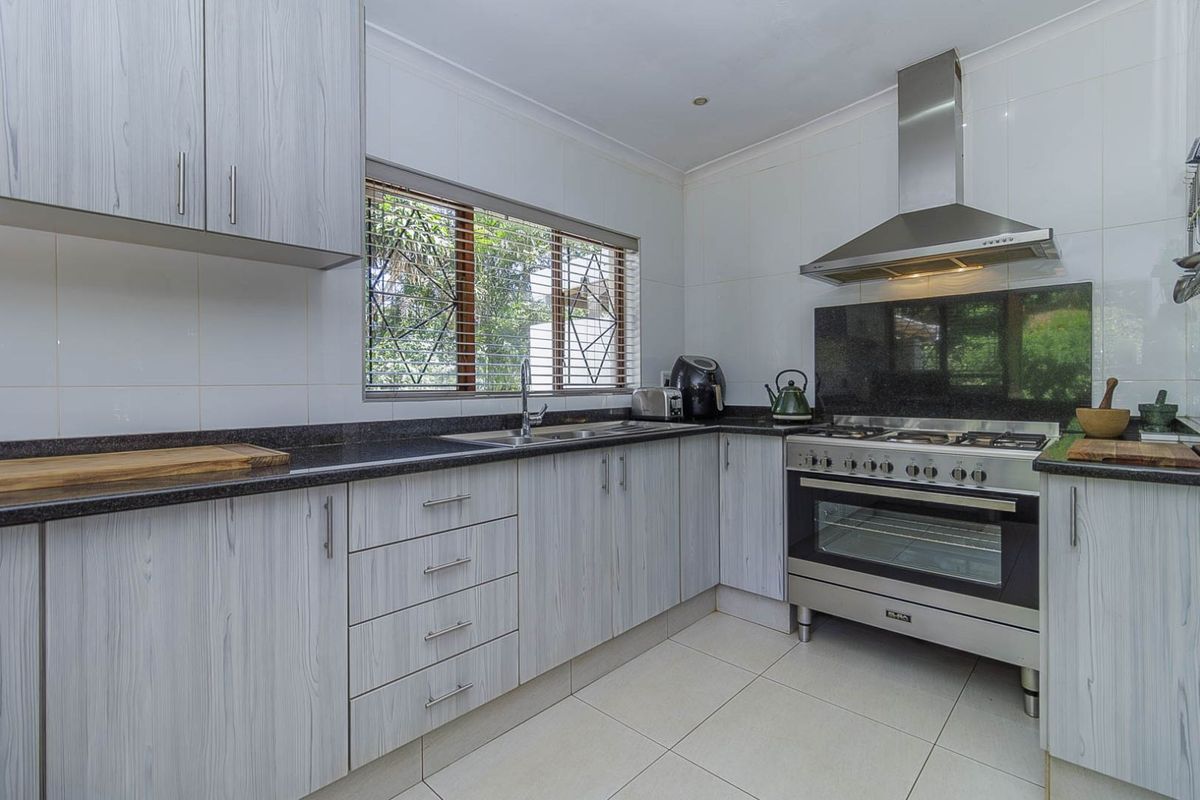 House For Sale in Kloof Central - Photo 3