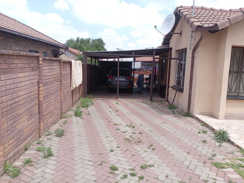 House For Sale in Danville - Photo 8