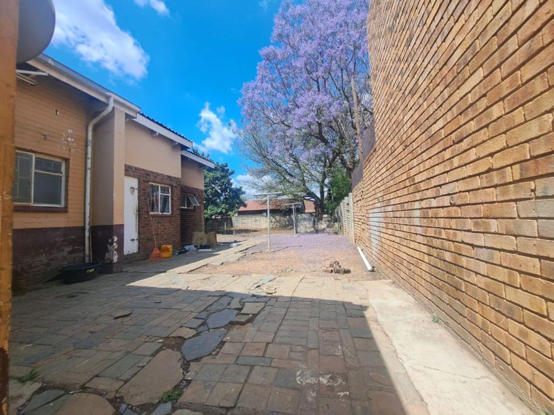 House For Sale in East Lynne - Photo 10