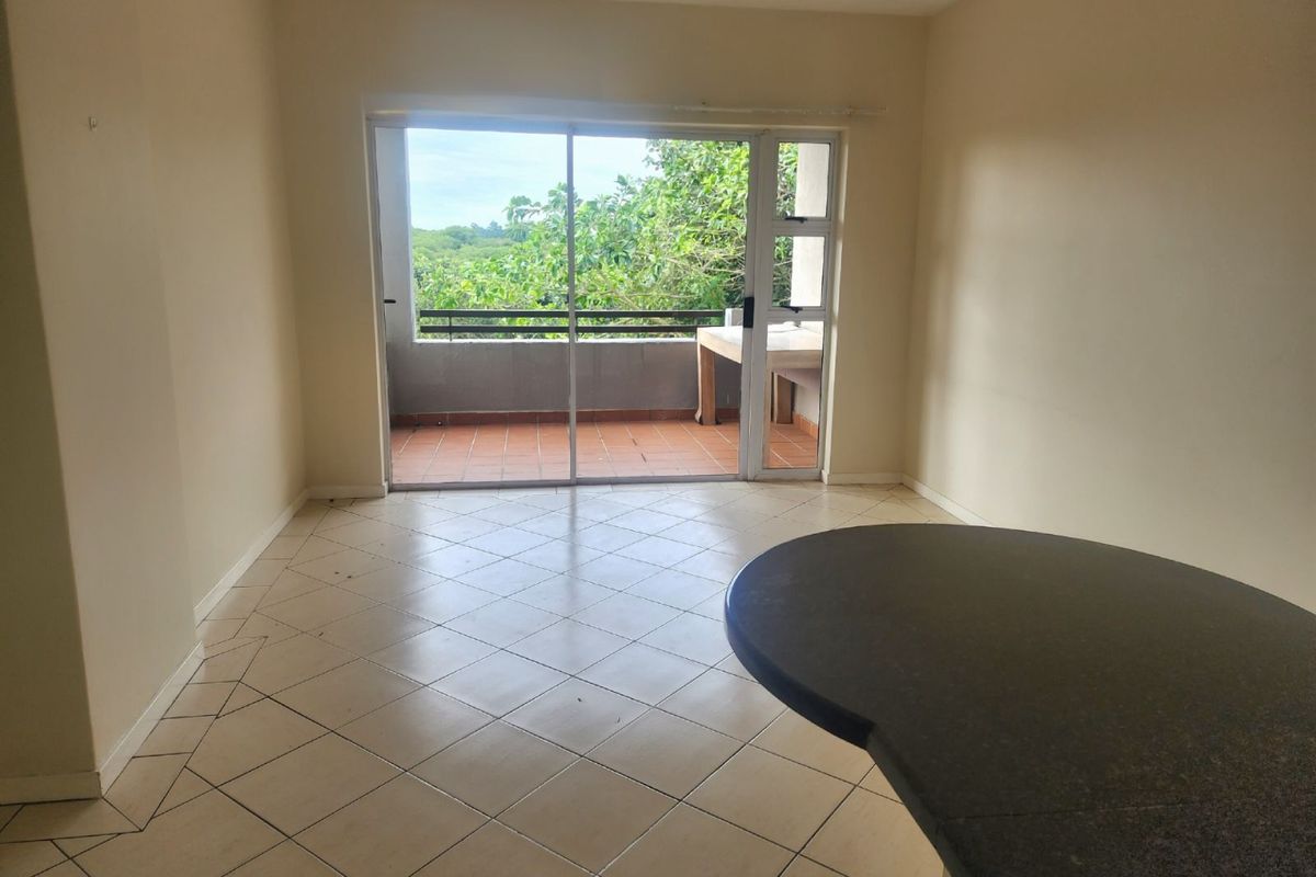 Apartment For Sale in Sheffield Beach - Photo 2