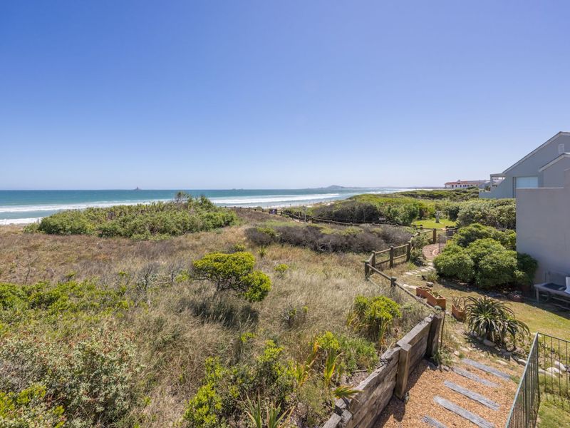 House For Sale in Woodbridge Island - Photo 6