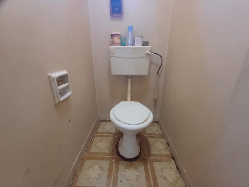 House For Sale in Stilfontein Ext 1 - Photo 8