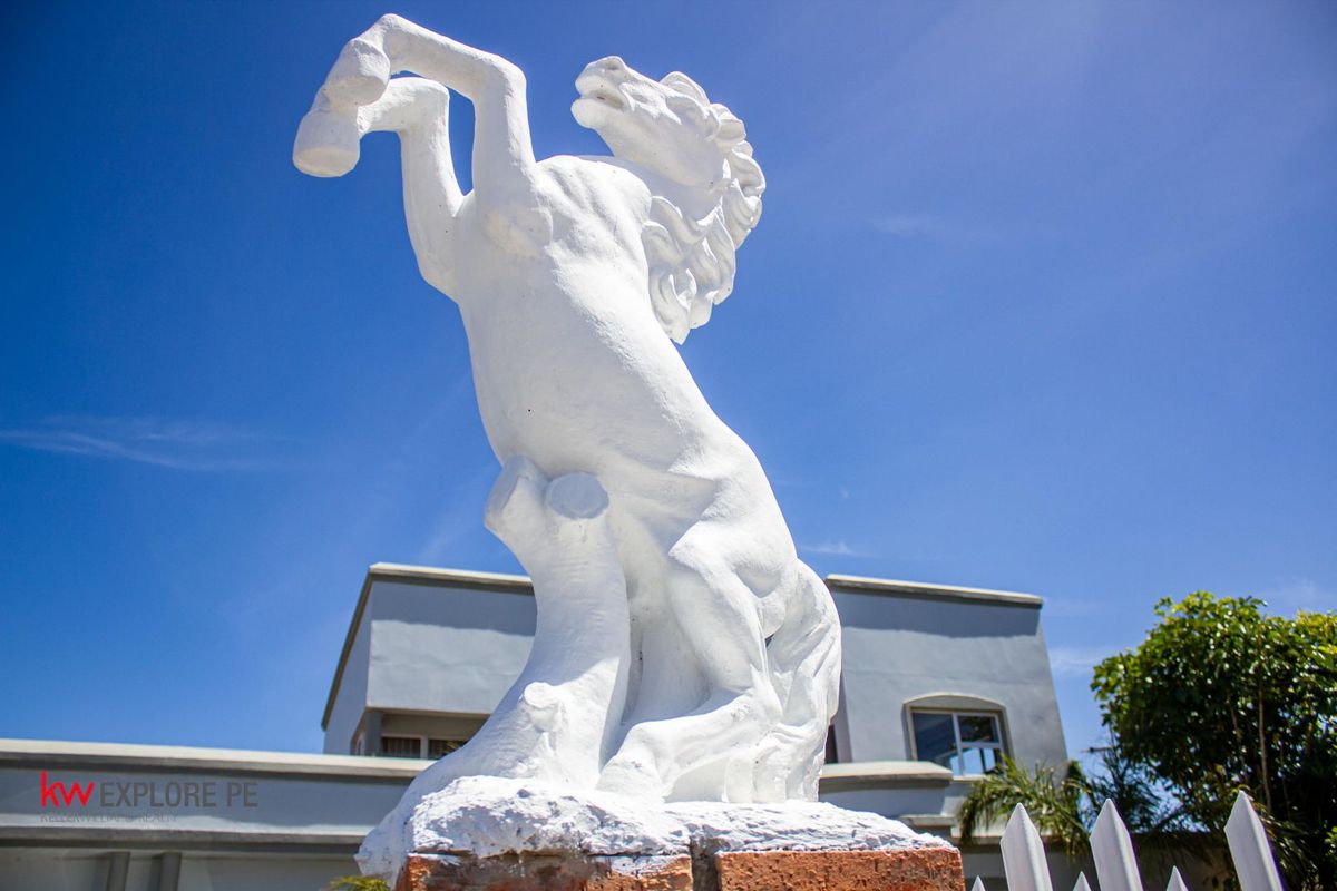 House For Sale in Summerstrand - Photo 3