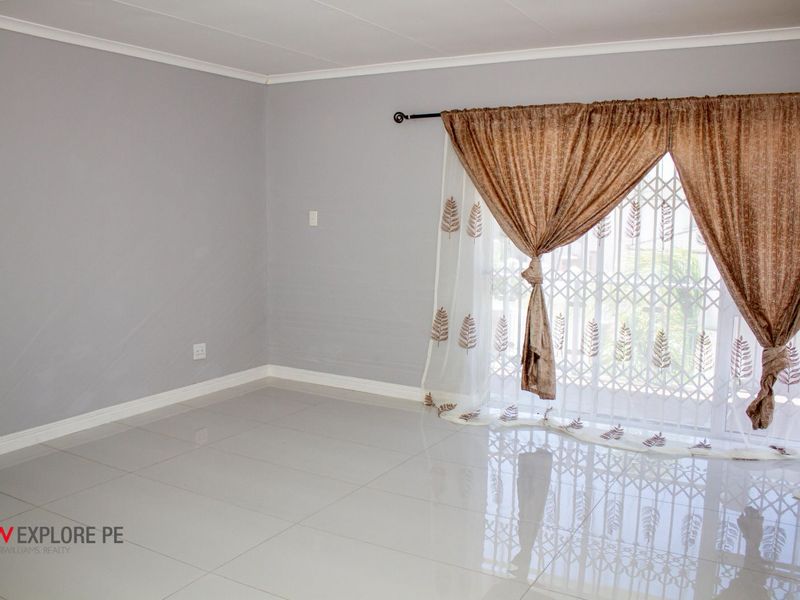 House For Sale in Summerstrand - Photo 9