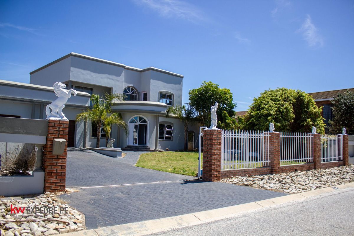 House For Sale in Summerstrand - Photo 4