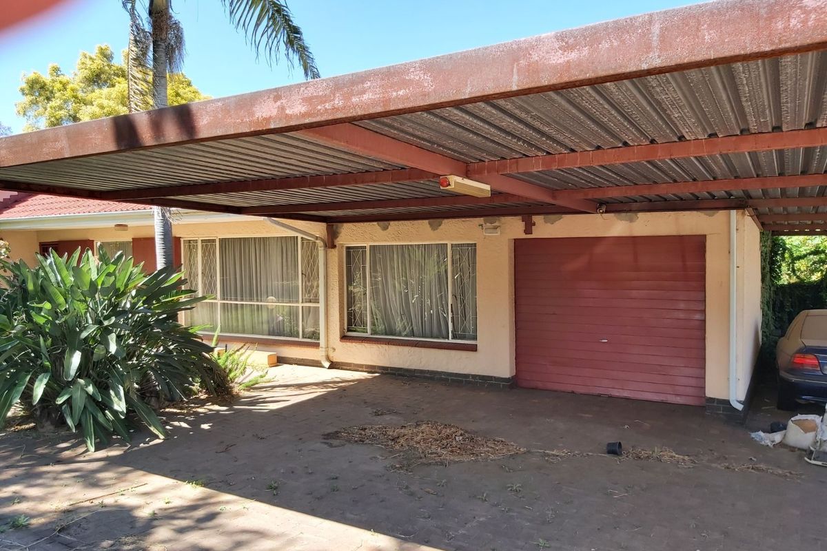 House For Sale in Parkmore - Photo 4