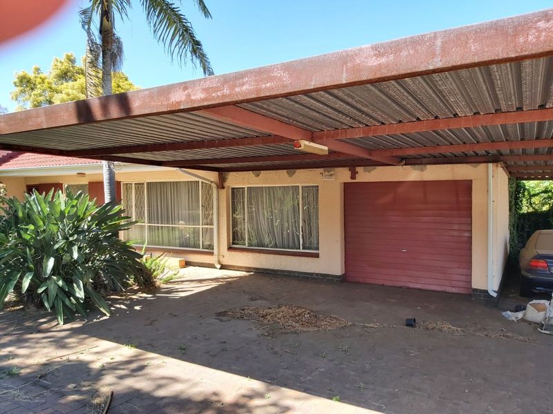 House For Sale in Parkmore - Photo 4