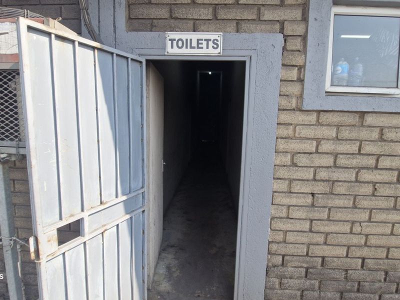 Retail For Sale in Naauwpoort - Photo 7