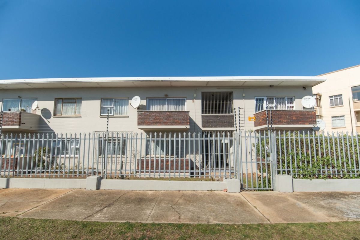 Apartment For Sale in Adcockvale - Photo 2