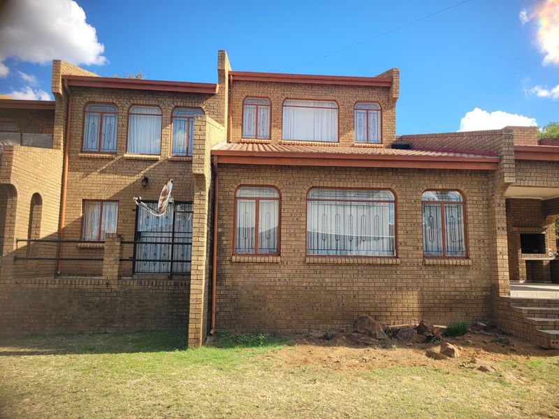 House For Sale in Reyno Ridge - Photo 8