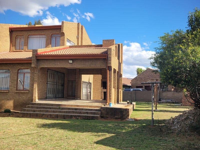 House For Sale in Reyno Ridge - Photo 4