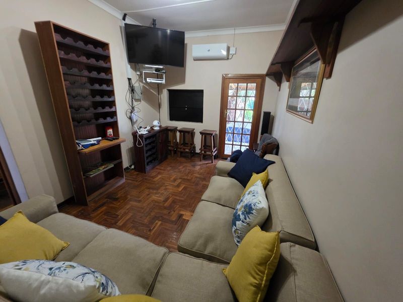 House For Sale in Hadison Park - Photo 3