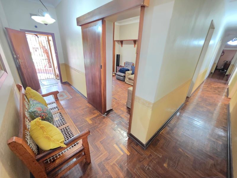 House For Sale in Hadison Park - Photo 2