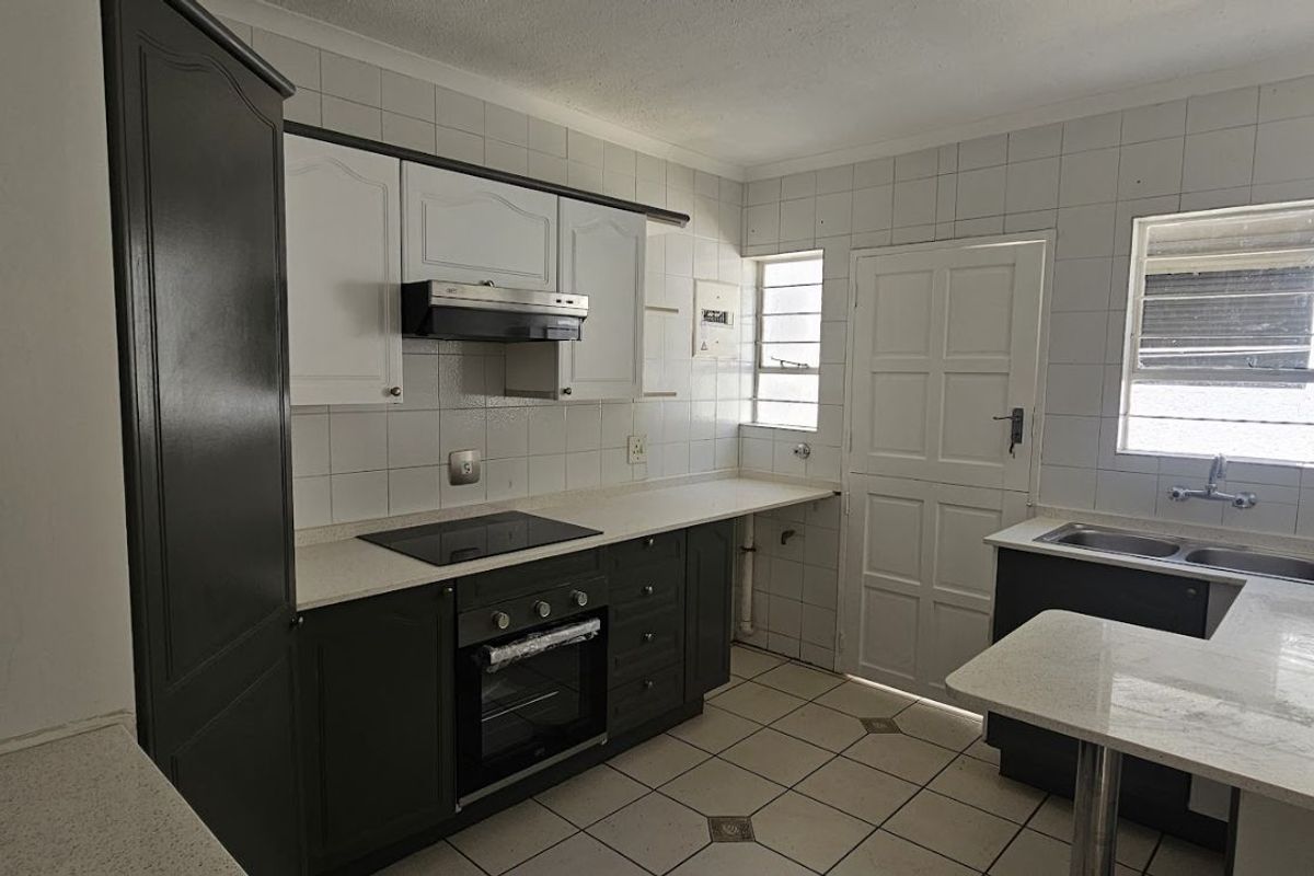 Cluster For Sale in Bryanston - Photo 3