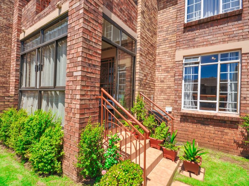 Apartment For Sale in Mooikloof Ridge - Photo 3